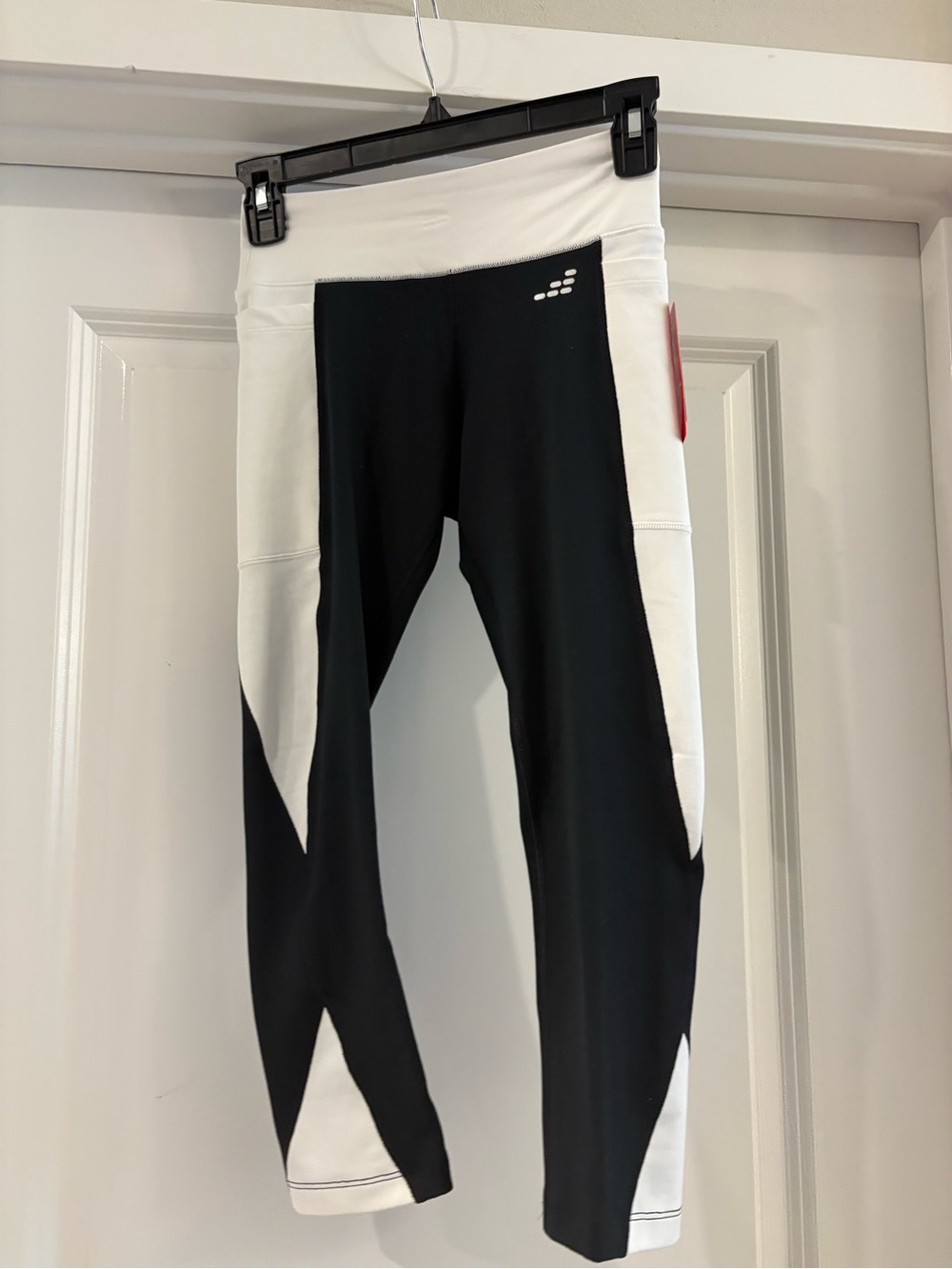 bcg Black and White Colorblock Performance Crop Leggings